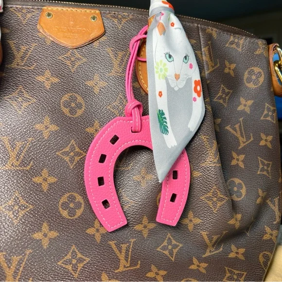 Cat Twilly Set & Lucky Horseshoe Charm - Picture 6 of 13